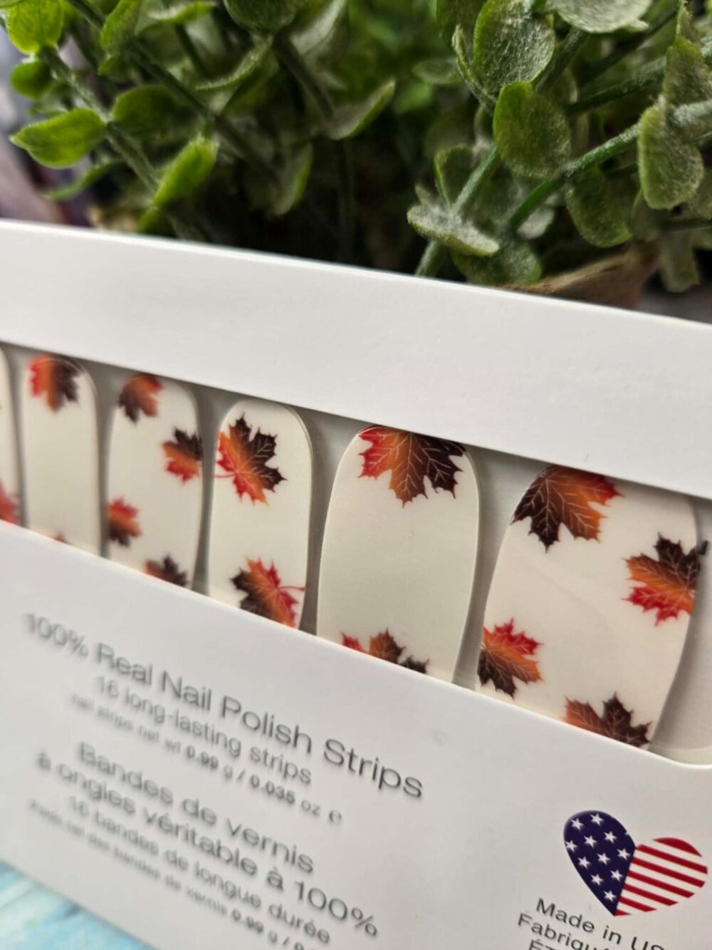 Color Street Press On Nail design- Fall leaf Design